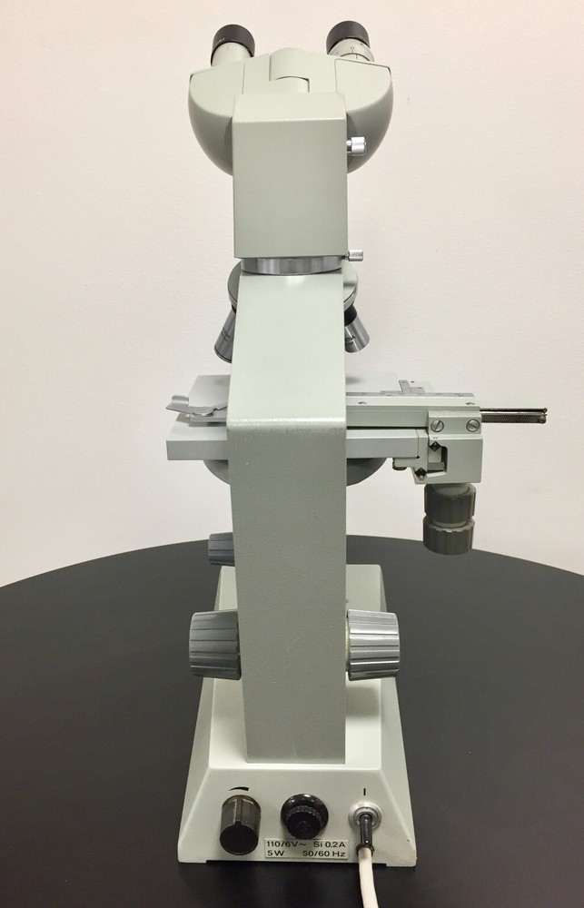 ZIESS ausJENA Microscope with 4 Objectives and light source