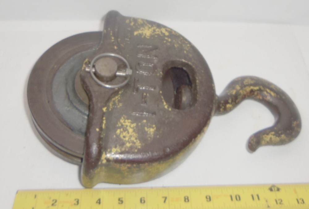 1-Ton Single-Sheave Hook-Mounted Block Pulley