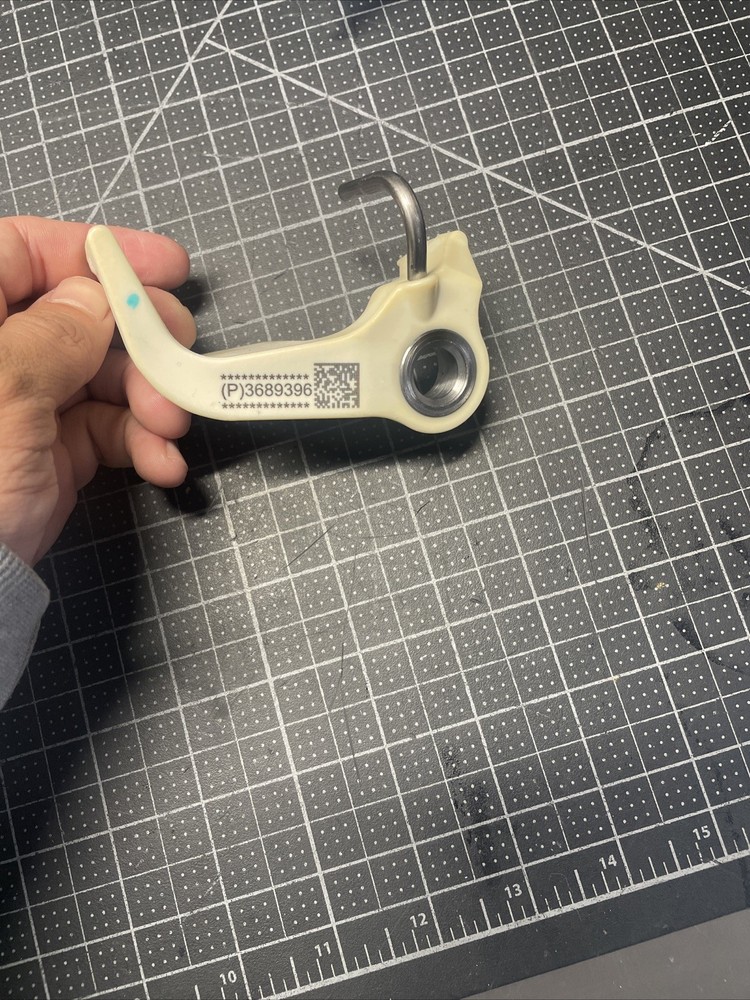 3689396 Engine Piston Oil Nozzle for Cummins