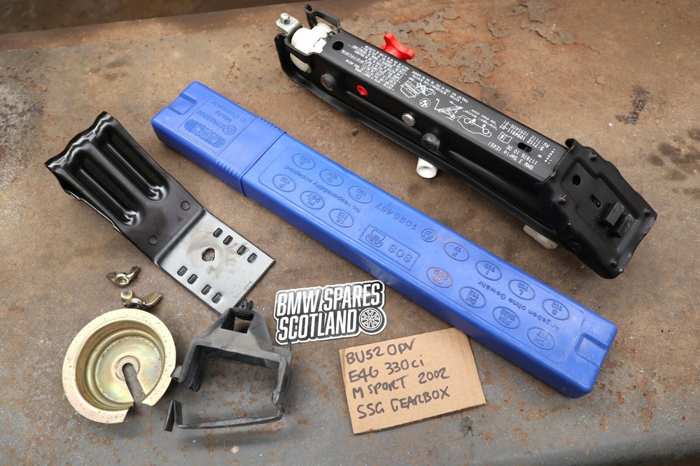 BMW E46 COUPE M SPORT BOOT TOOL KIT JACK CHOCK WARNING TRIANGLE