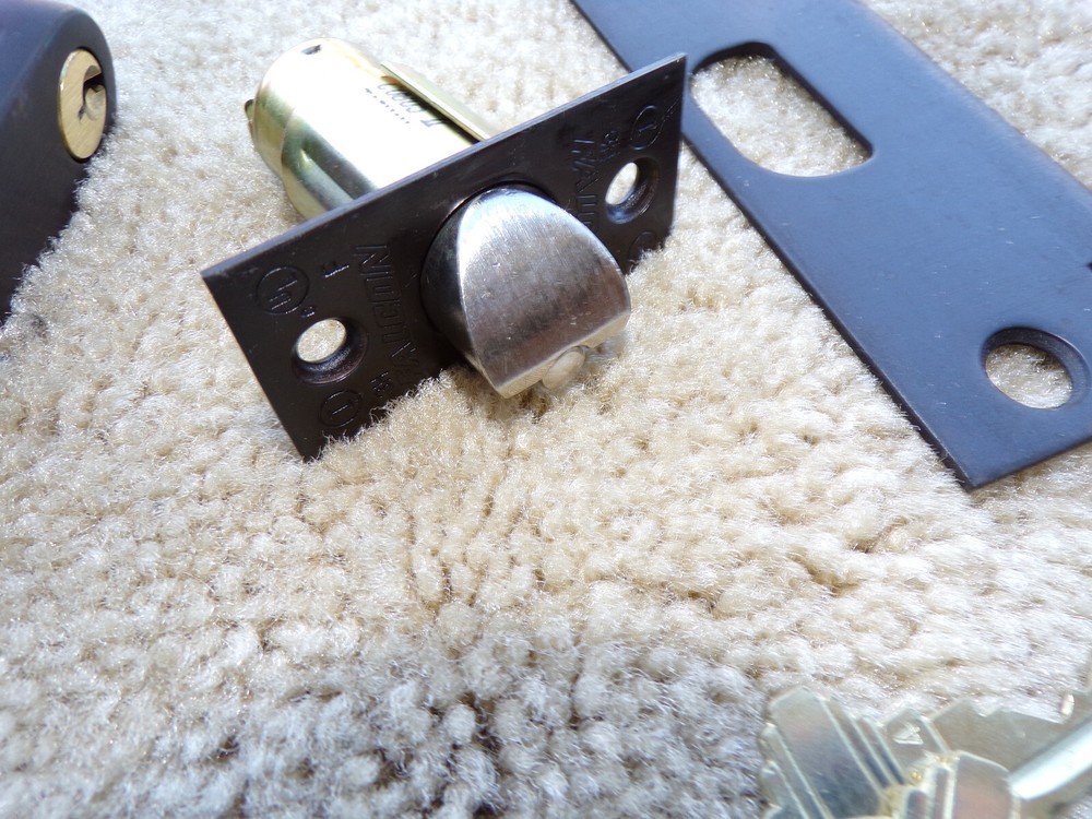 FALCON Connecting Room/Exit Lock B341PD DAN 626 Door Latch Lock Handle Knob; m37