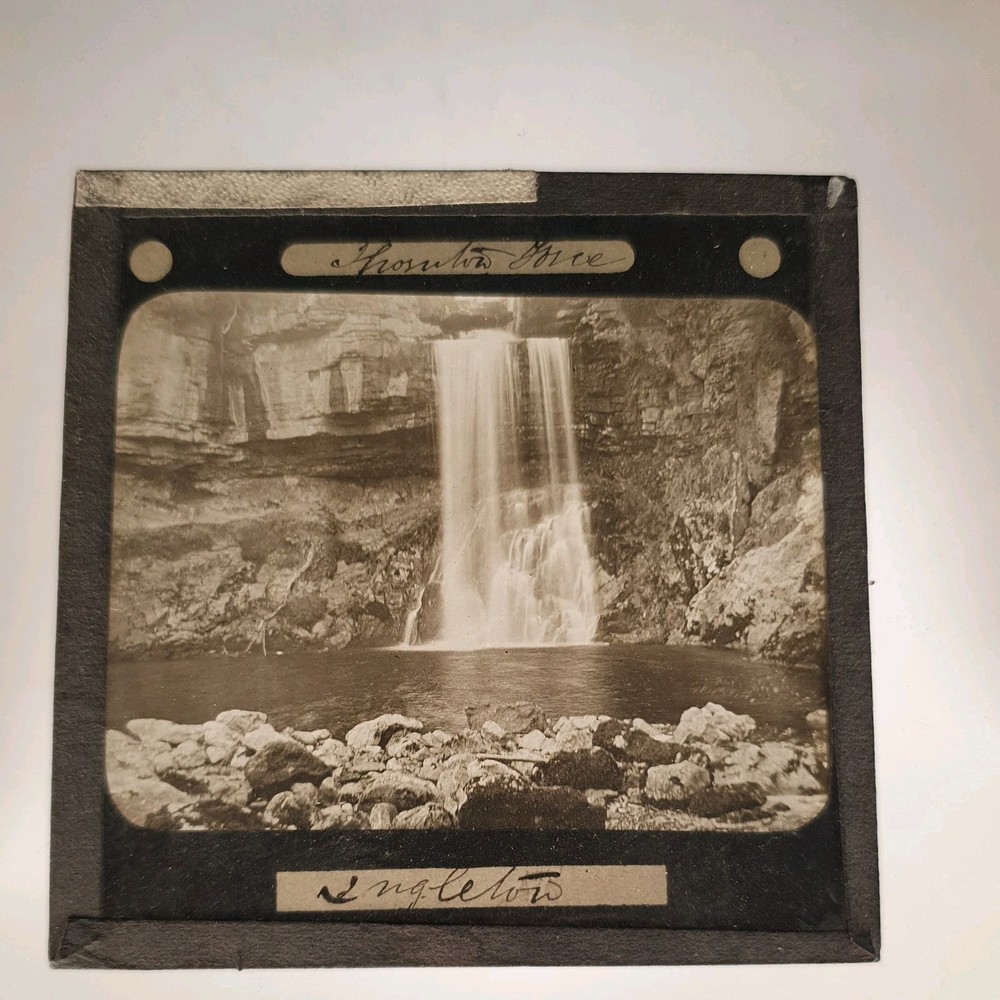 Vintage  Glass Slide Waterfall    Collectable