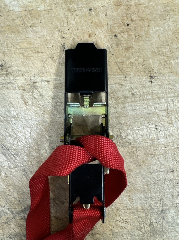 Red WORKFORCE 8363 CARGO RATCHET TIE DOWN STRAP Working Load Limit 800 lbs