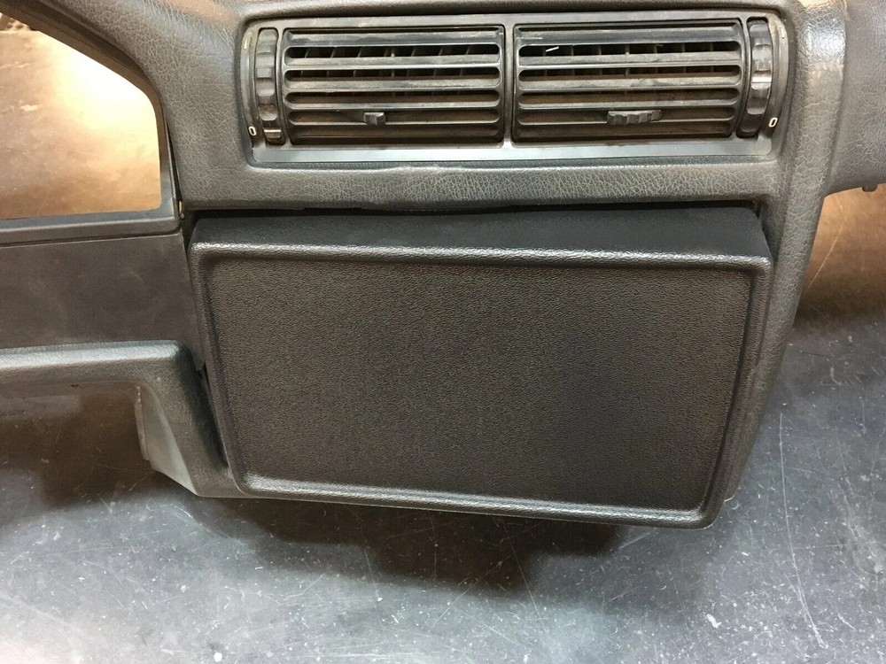 TRIPLE 52mm Boost Gauge Pod - Replace Vent for 1982 - 1992 BMW E30