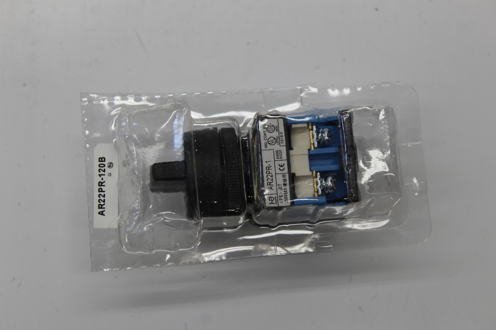 FUJI ELECTRIC AR22PR-120B SELECTOR SWITCH NSMP.