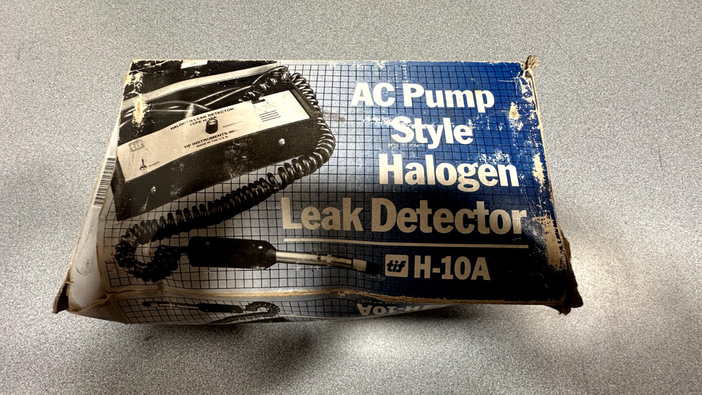 TIF H-10A HALOGEN LEAK DETECTOR AC PUMP STYLE