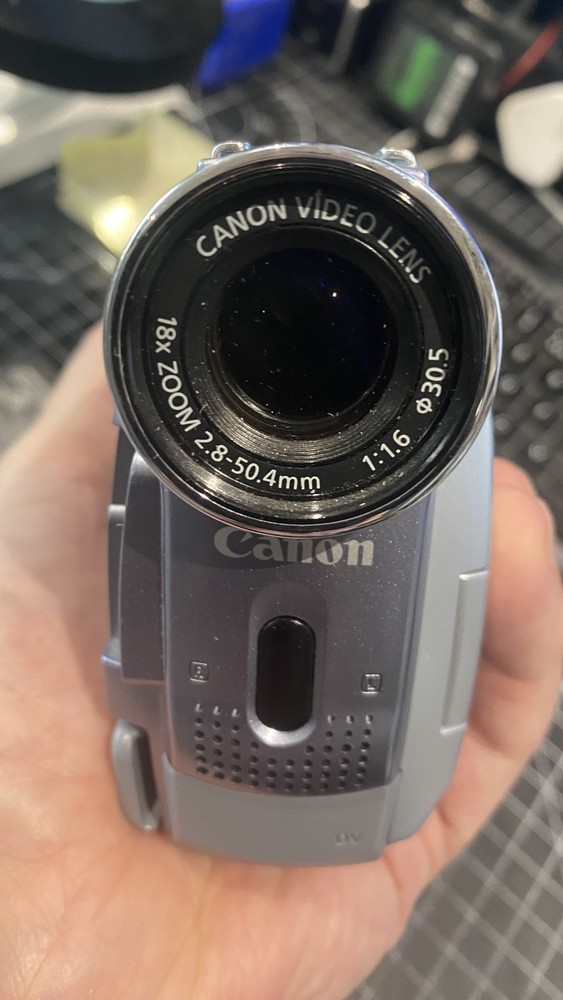 Canon MV700i Handheld MiniDV Camcorder Silver