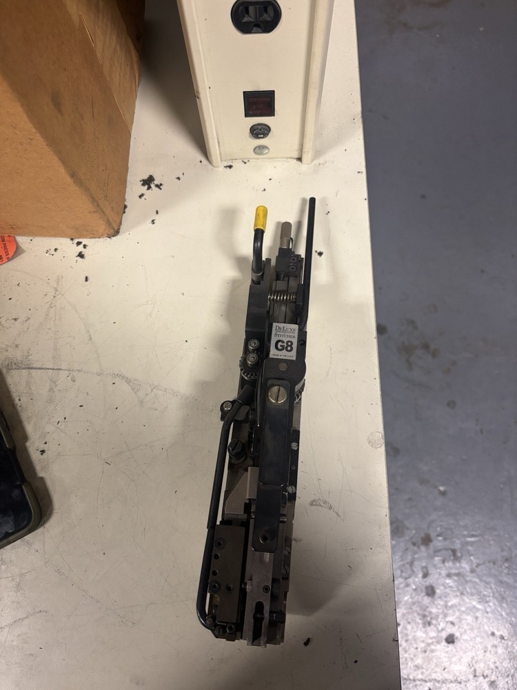 DELUXE STITCHER G8 SIDE FEED HEADS USED