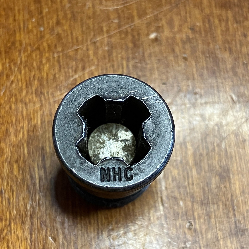 M1 GARAND LOCK SCREW NHC  (CLS-70)