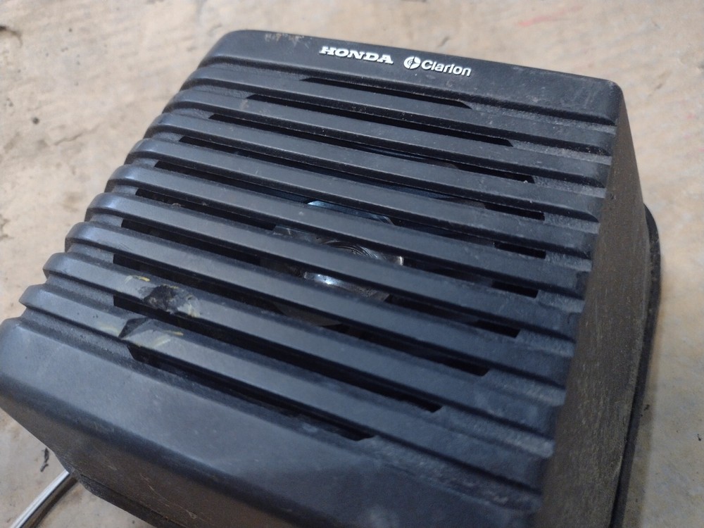 1980 honda goldwing left speaker
