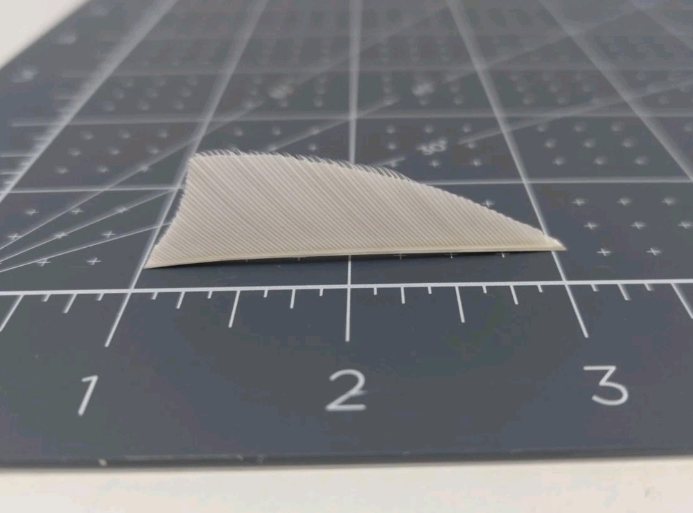 100 Pack Bullseye Feathers 2" Right Wing: Shield Whisper Solid Silver Gray