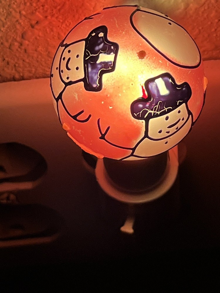 Christmas Night Light Plug In Red Snowman.EUC,ships Within 24 Hours