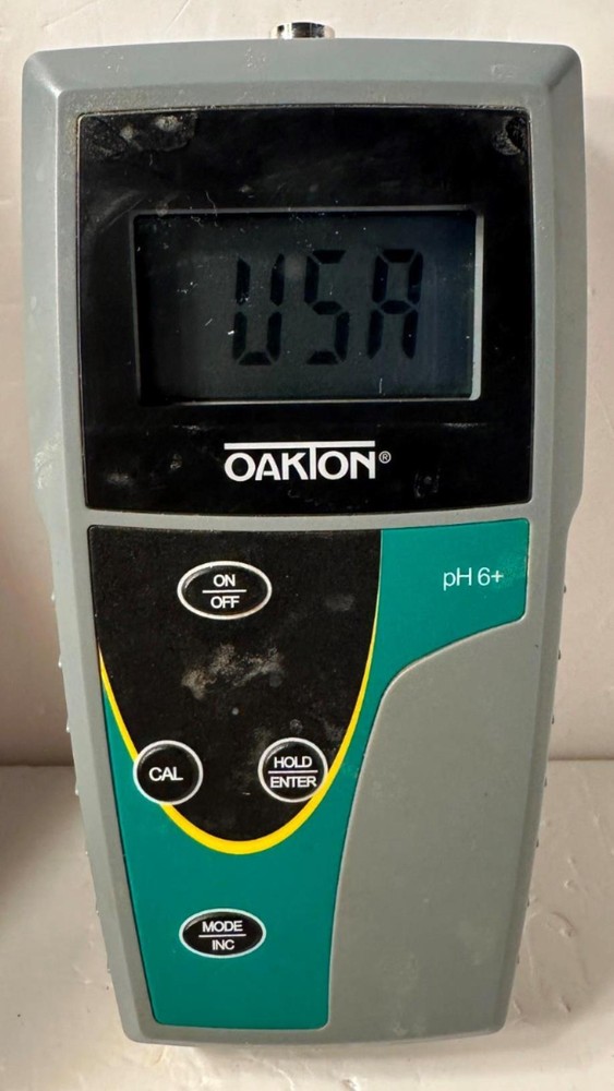Professional PH Meter- Oakton PH 6+ # 35613-24 AS IS