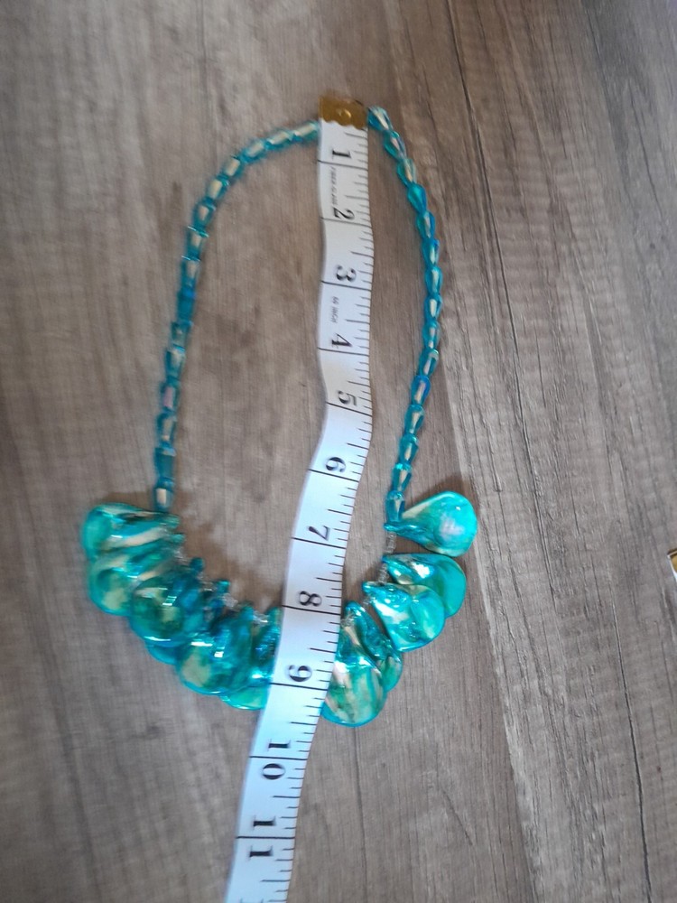 Acrylic Beads And Dye Shell Necklace Unmarked