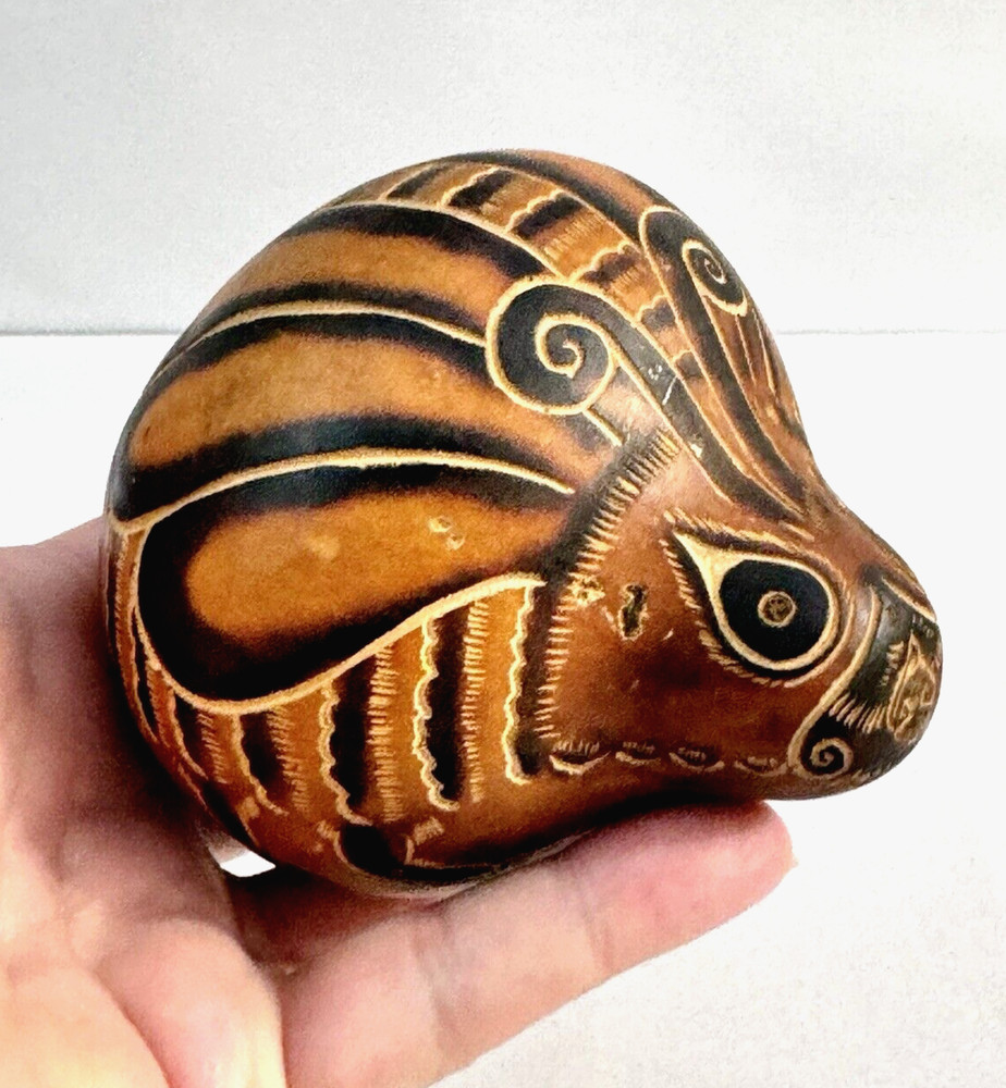 Hand Painted Peruvian Gourd Bee/Bug/insect
