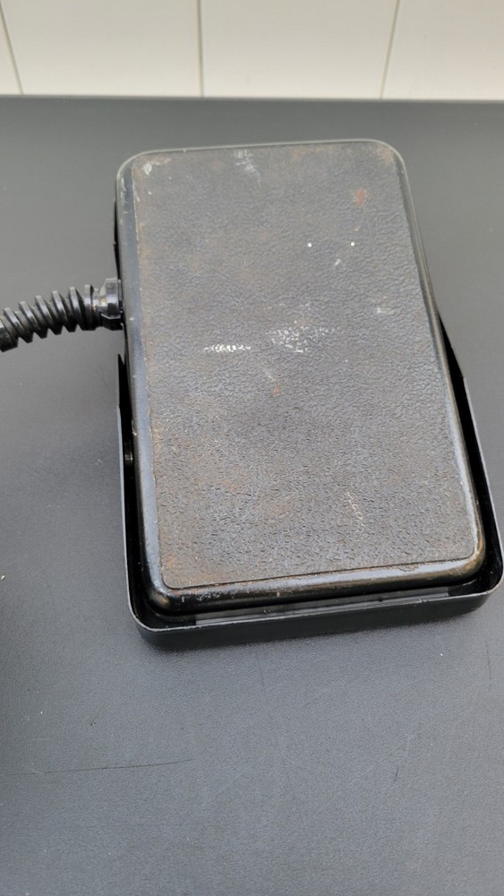 SSC Controls C810-0625 Foot Pedal Switch Variable Speed Controller – 1kΩ 2W –...