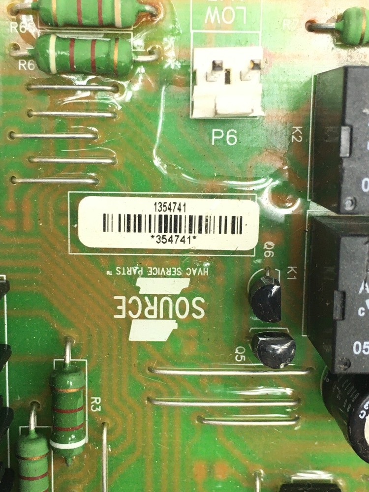 YORK 1354741 Control Circuit Board SOURCE 1 used #D724