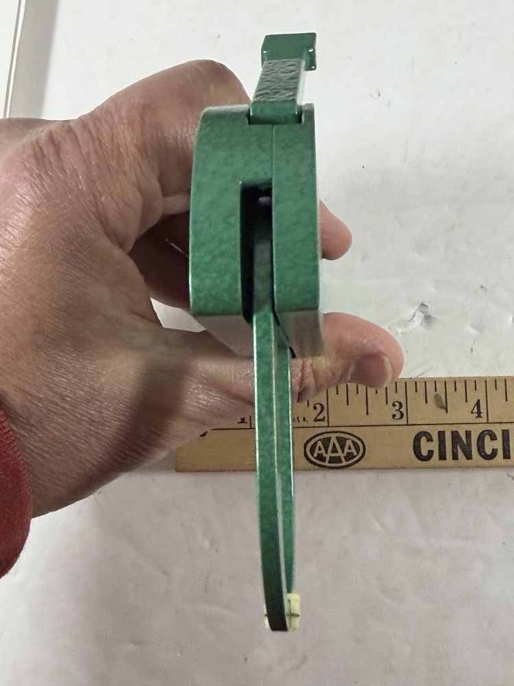 Lange Skinfold Caliper w/5-Step Calibration Compact Hard Case & Paperwork