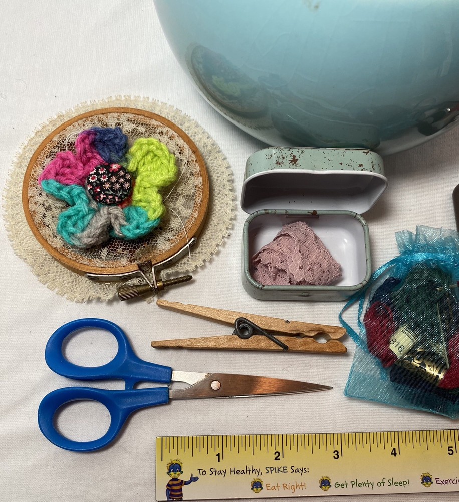 Sewing Owl Notions Keepsake Kit Blue Ceramic Thread 177