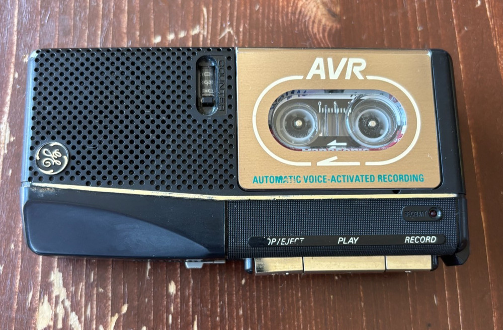 GE 3-5376B Handheld Microcassette Voice Recorder AVR