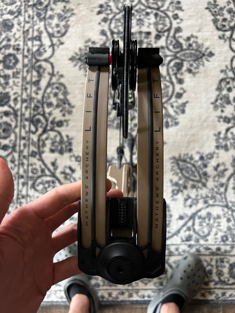 Mathews Lift 29.5 RH With Extras