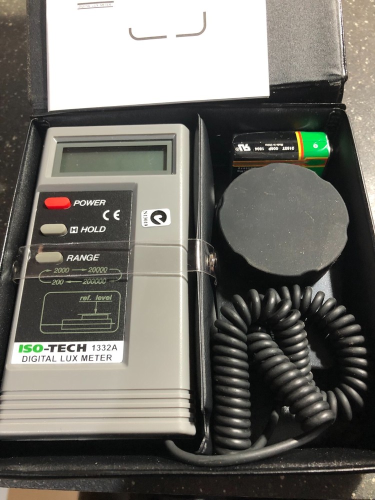 ISO-Tech Digital Lux Light Meter 1332A
