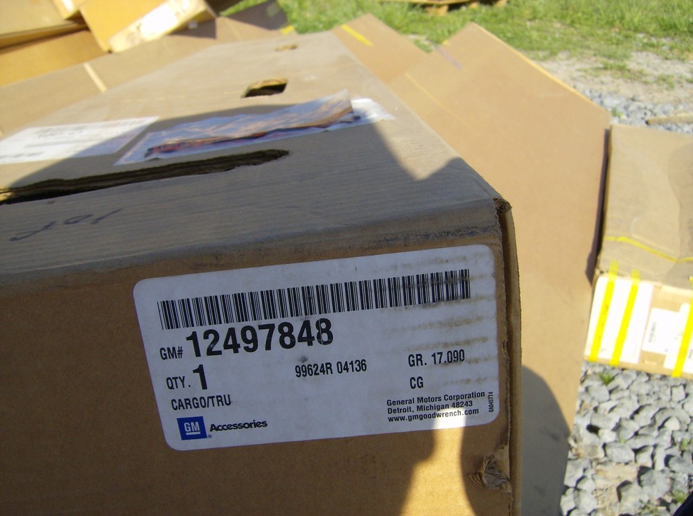 GENUINE GM 12497848 CARGO TRAY