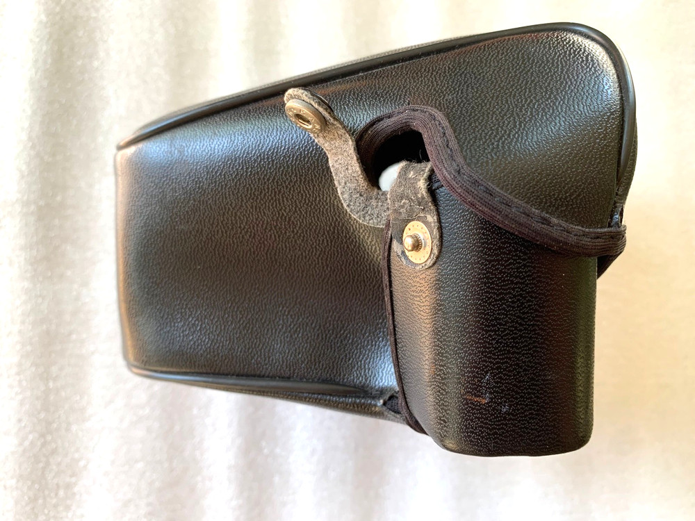 Original Canon T-70 camera CASE