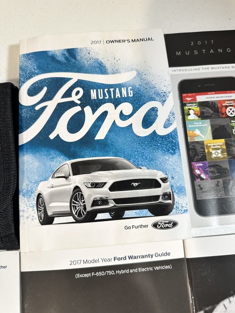 2017 Ford Mustang Owner's Manual Set