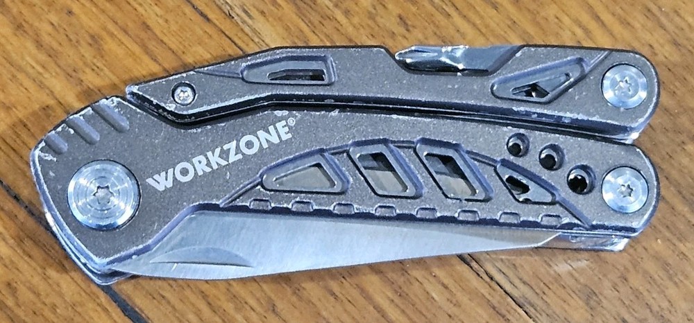 Workzone Multi-Tool Folding Pliers Knife Screwdrivers – ALDI 2022 – Used