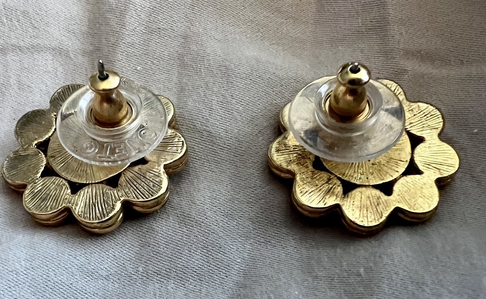 Vintage Monet Earrings With Clear Crystals 7/8” Diameter