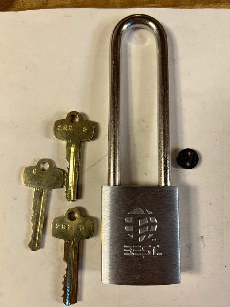 1-21B782L Best Lock new padlock keyed