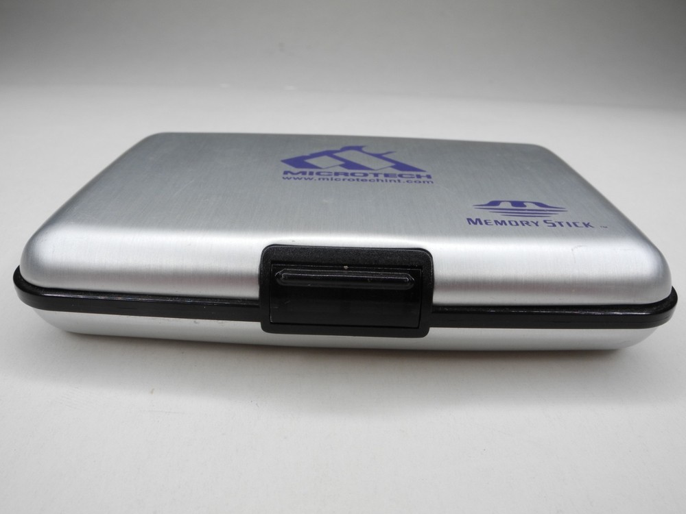 Microtech Carrying Case For 4x Sony Memory Stick Cards (Original Larger Version)