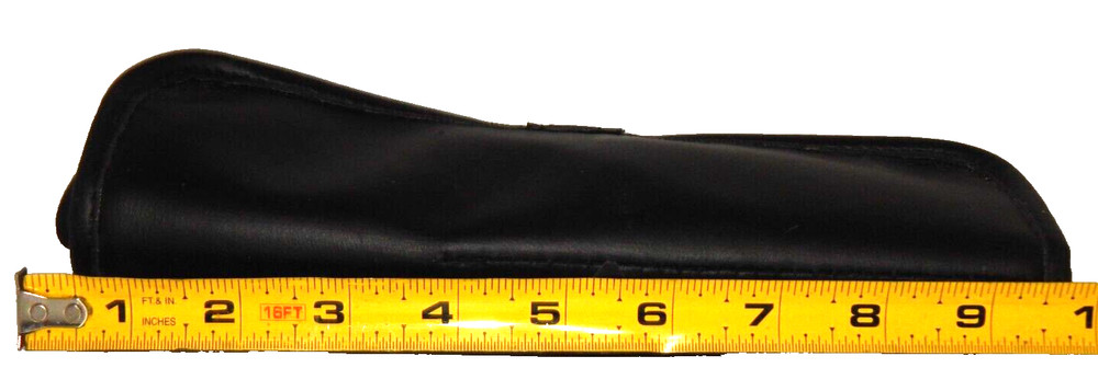 17 Assorted Crochet Hooks and Bag
