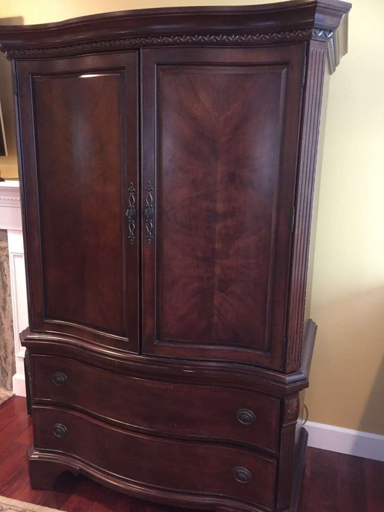 Entertainment Unit or Amoire Solid WOOD - Dark Brown. Excellent condition.