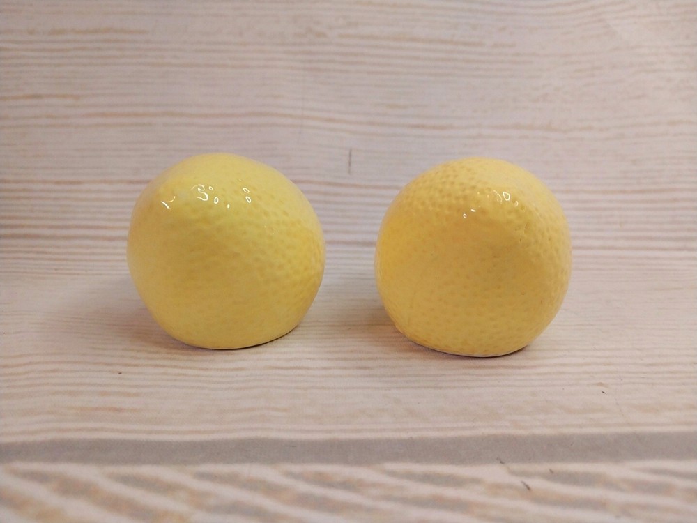 New! Lemons Salt & Pepper Shakers Ceramic Spring Summer Decor Lemon Squeeze