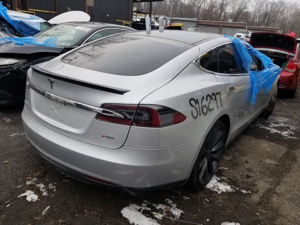 TESLA S   2012 Quarter Glass 5039989