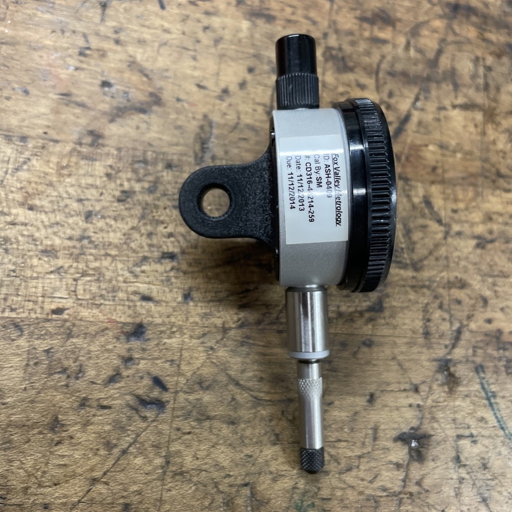 Starrett 81-211J Dial Indicator .0001 Range .025 Excellent Condition
