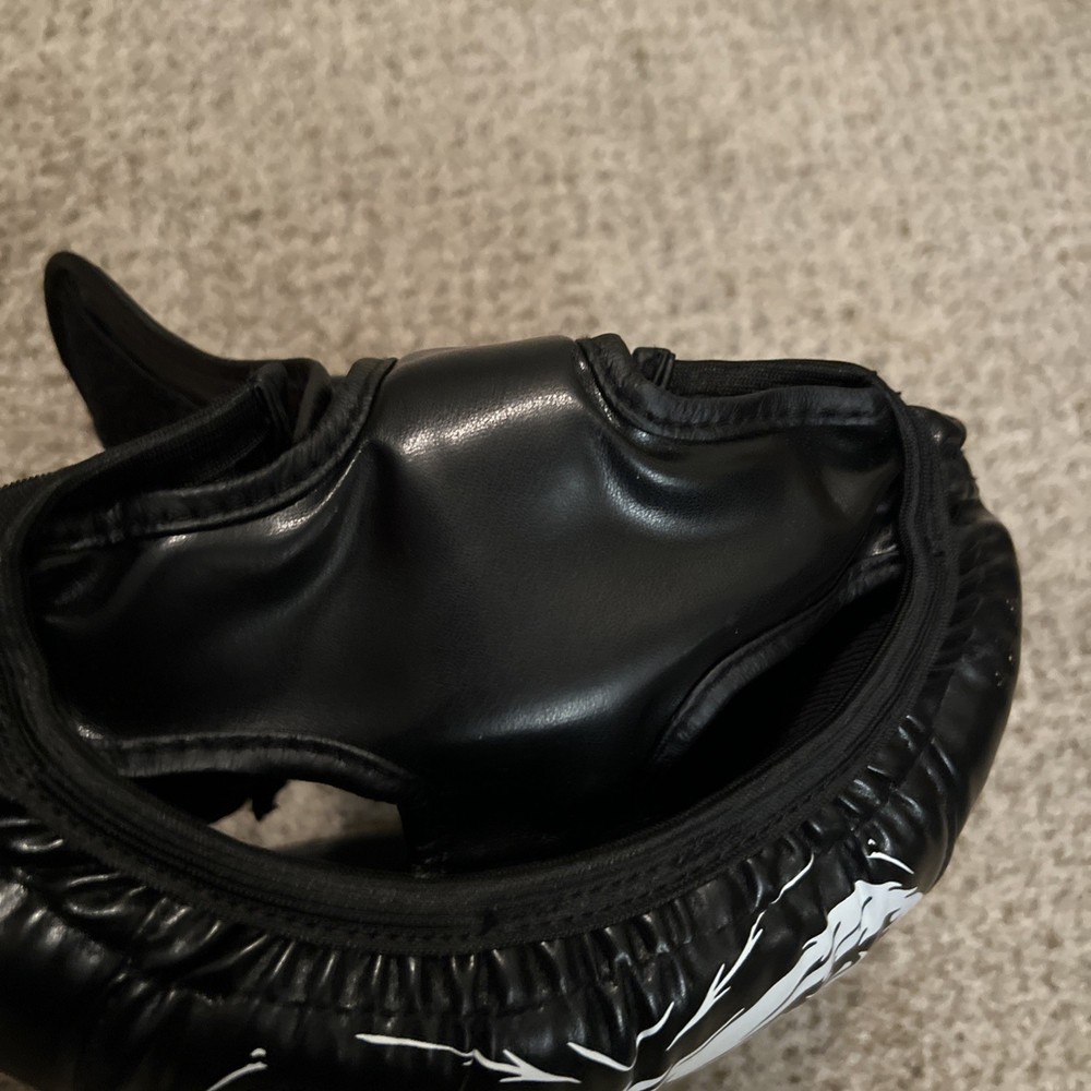 Boxing training headgear