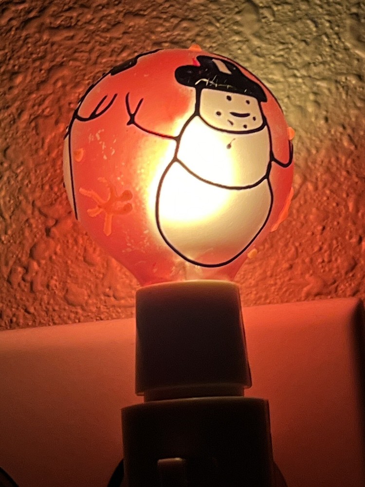 Christmas Night Light Plug In Red Snowman.EUC,ships Within 24 Hours