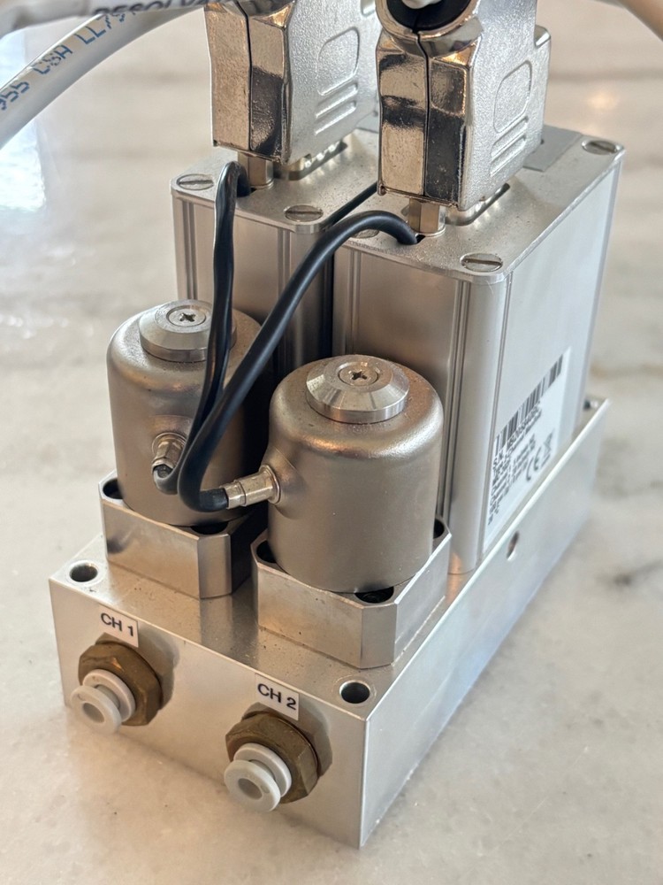 Bronkhorst MIC-202F Mani-Flow Mass Flow Controller with Ethernet Cables