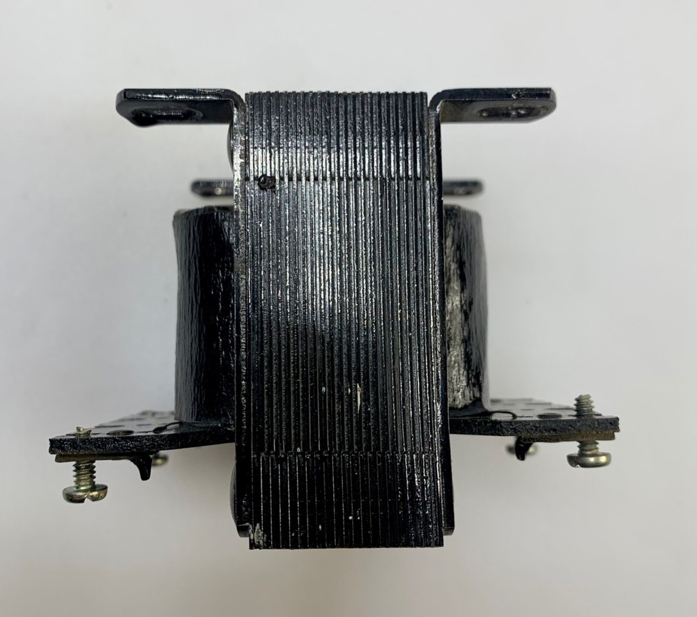 Square D Transformer 9070 ~ .035 KVA ~ Type EO-1 ~ Ser B ~ 120/208 (101522)
