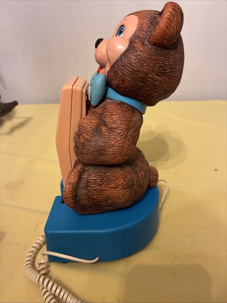 Vintage Cuddles Carlton Bear Push Button Phone Model #7780