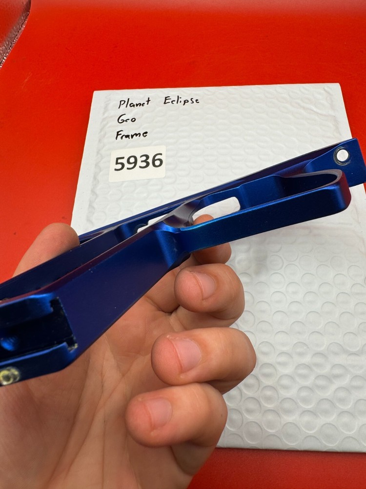 Planet Eclipse Geo Frame