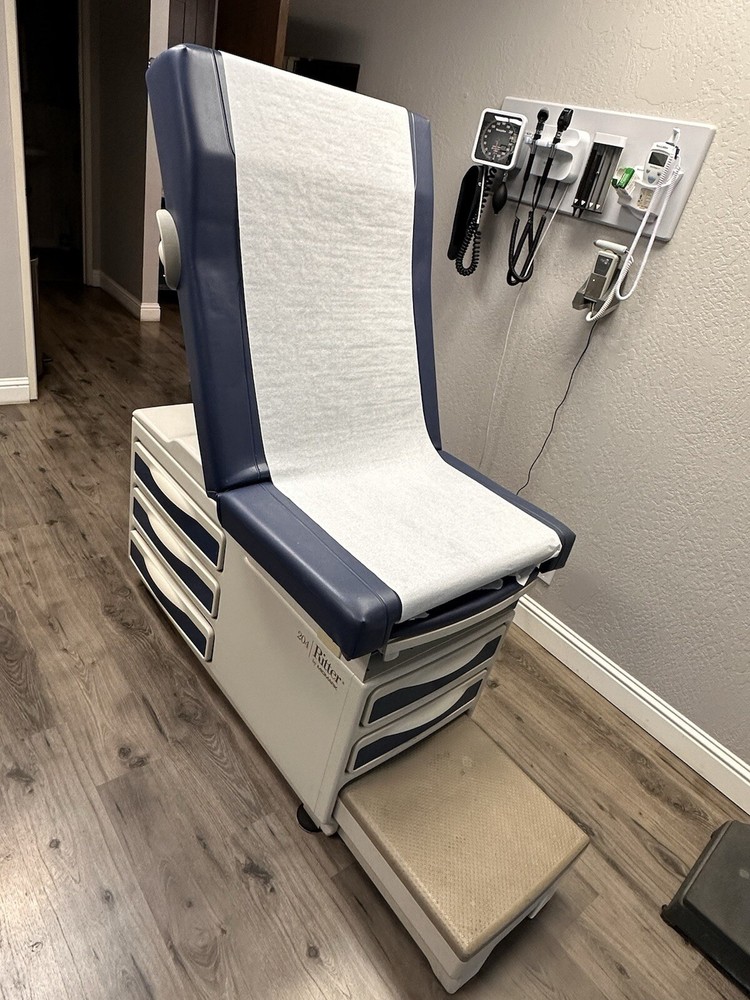 Midmark Ritter 204 Examination Table, Pre-Owned