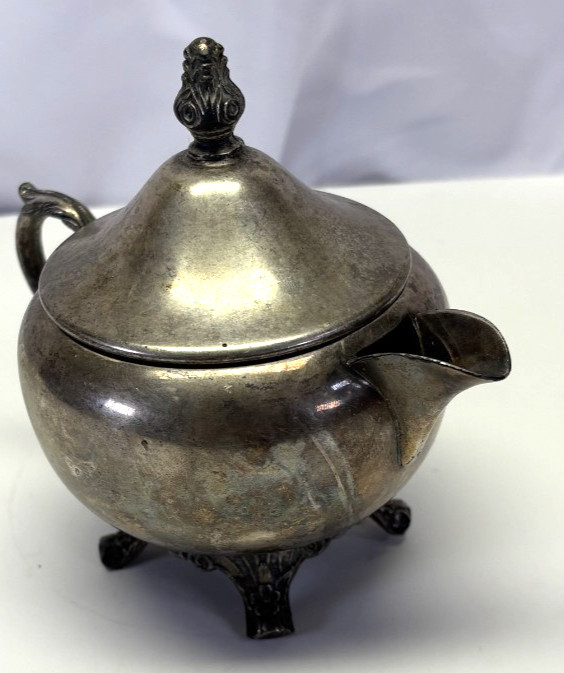 Leonard Silverplate Footed Creamer Pitcher With Lid