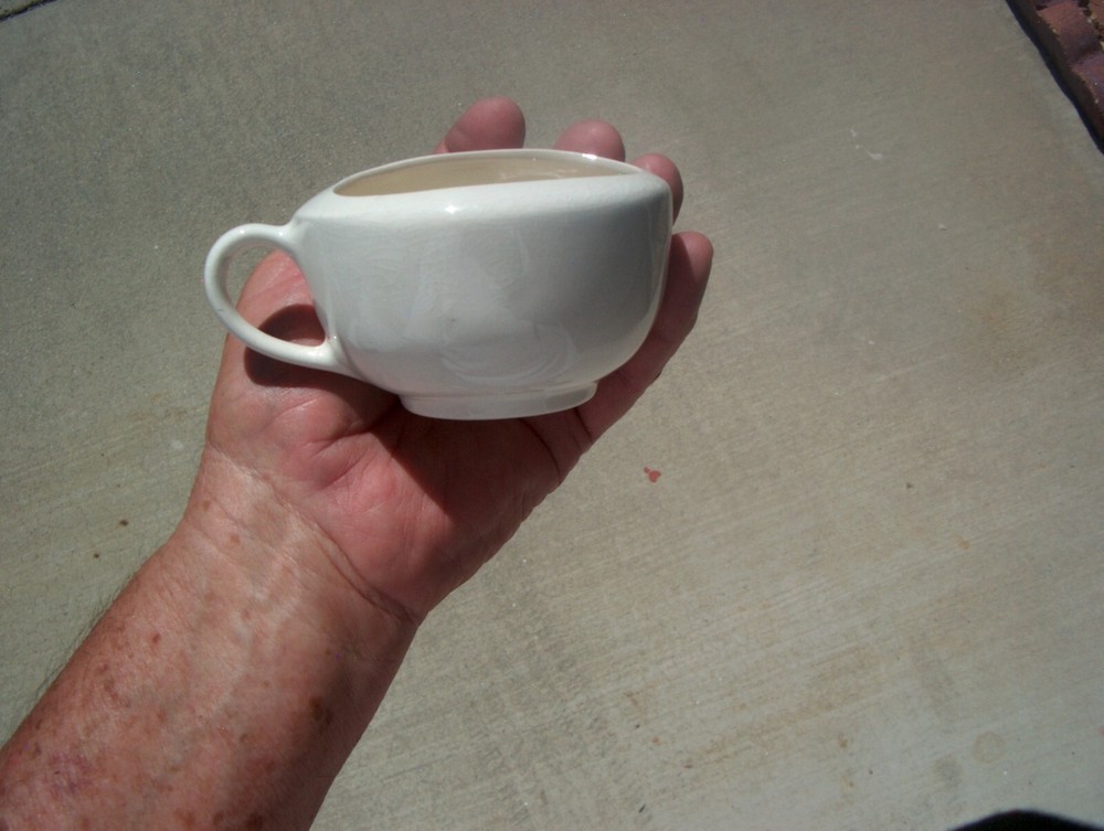 VINTAGE SICK CUP INVALID FEEDER EMPIRE ENGLAND WITH CRAZING