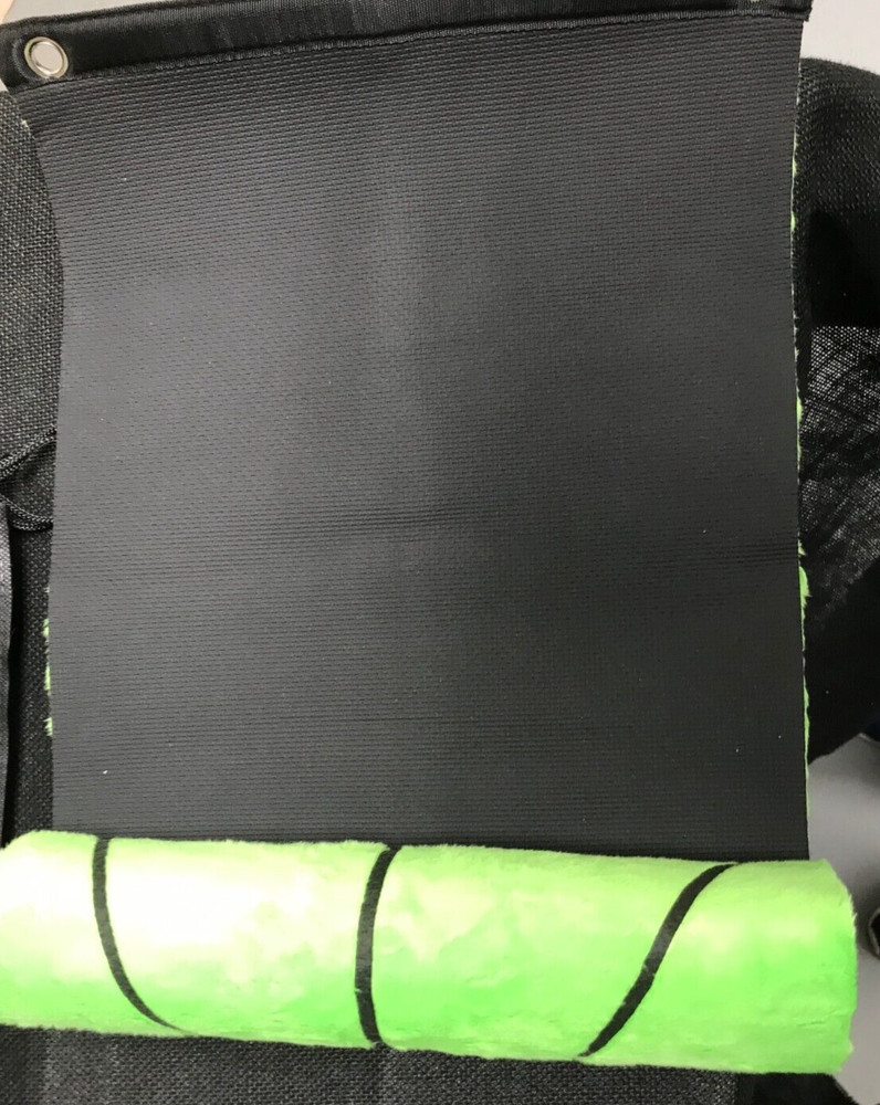 Golf Practice Mat & Spikes with Black Storage Bag NEW