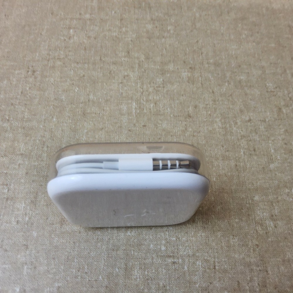 I Phone 6 Apple Earbuds New