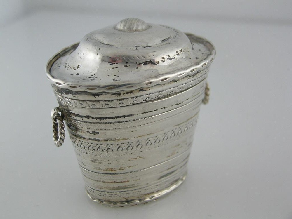 Early Dutch 833 Silver Peppermint Box for Chatelaine c1846